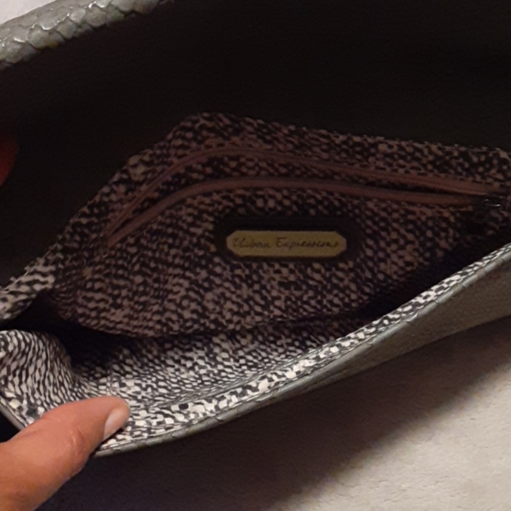 Grey Snake Skin Clutch - Picture 4 of 7